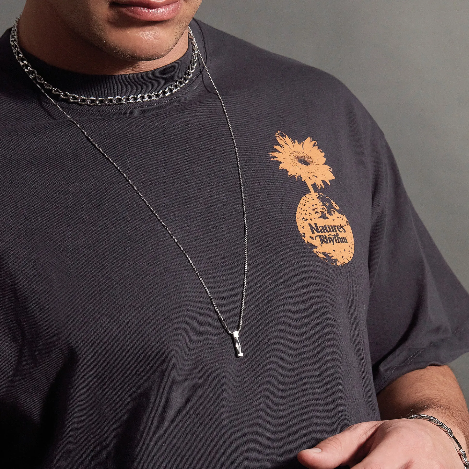 FLOW-STAINLESS STEEL NECKLACE WITH PENDANT